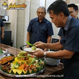 Pesan Nasi Tumpeng Serdang