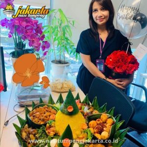 Pesan Nasi Tumpeng Tanah Tinggi