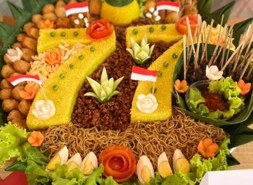 Bagaimana Bentuk Nasi Tumpeng