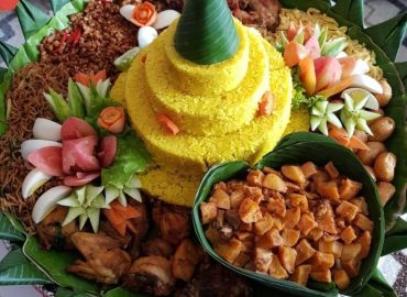 Berapa Lama Membuat Nasi Tumpeng