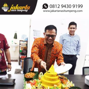 Kenapa Dinamakan Nasi Tumpeng