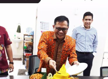 Kenapa Dinamakan Nasi Tumpeng