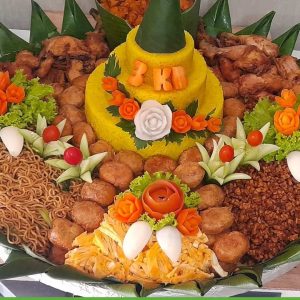 Kenapa Nasi Tumpeng Berbentuk Kerucut