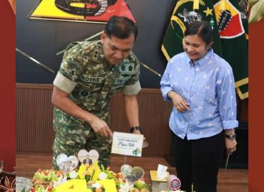 Bagaimana Bentuk Nasi Tumpeng